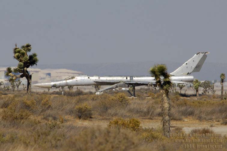 Goleta Air And Space Museum: Vintage Airplanes In The Antelope Valley